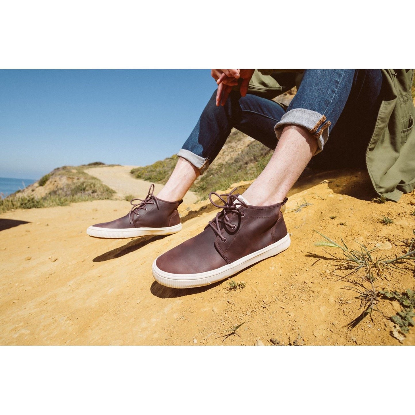 TOMS Men's Carlo Mid Terrain Trainer in Clover Brown