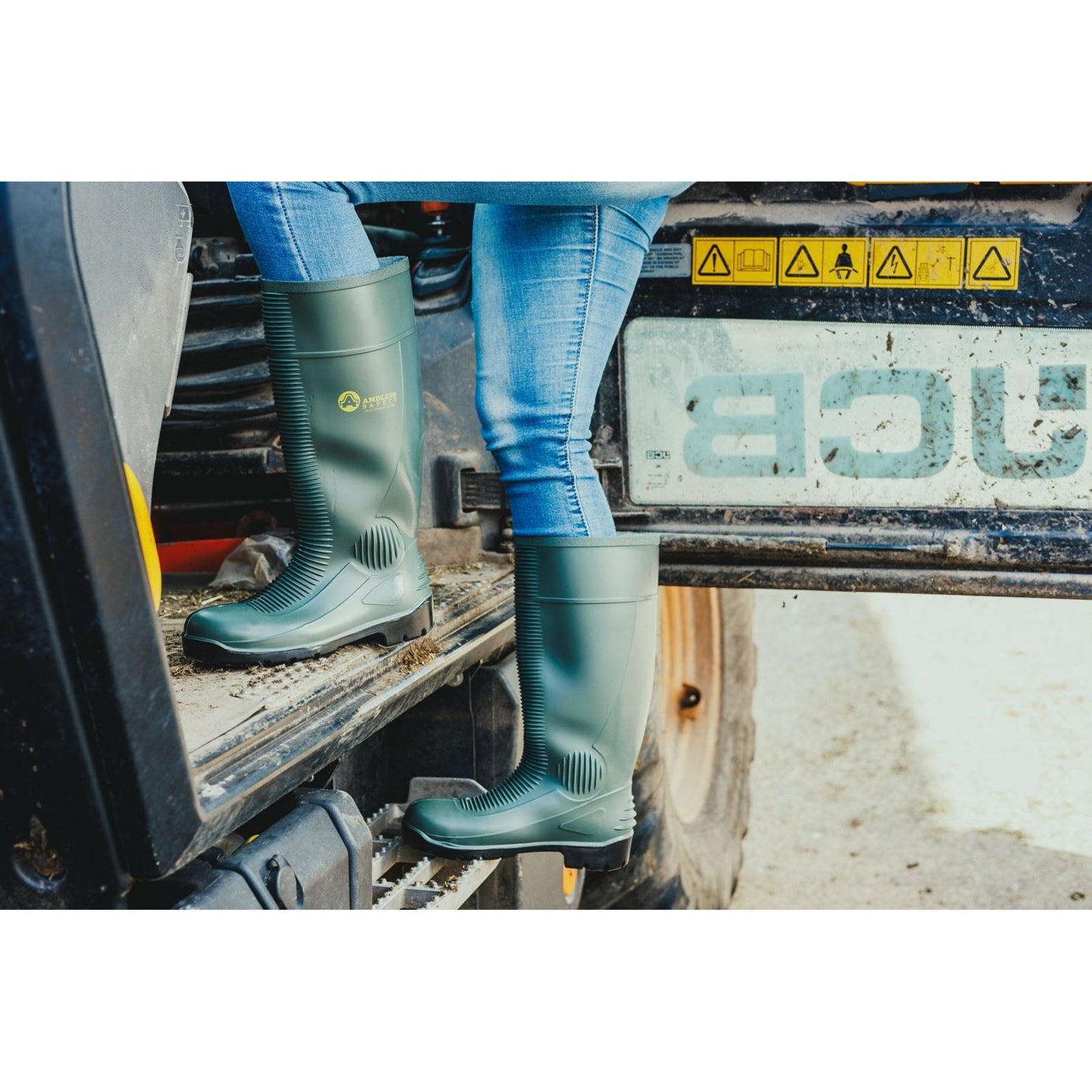 Amblers Safety FS99 Safety Wellington in Green