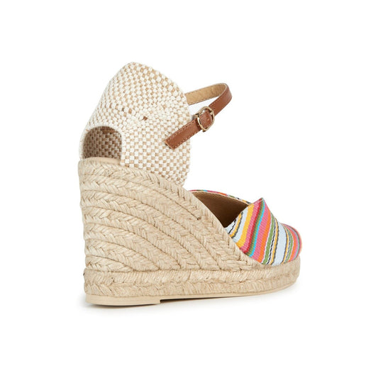 Geox Women's D GELSA A SANDALS in Beige