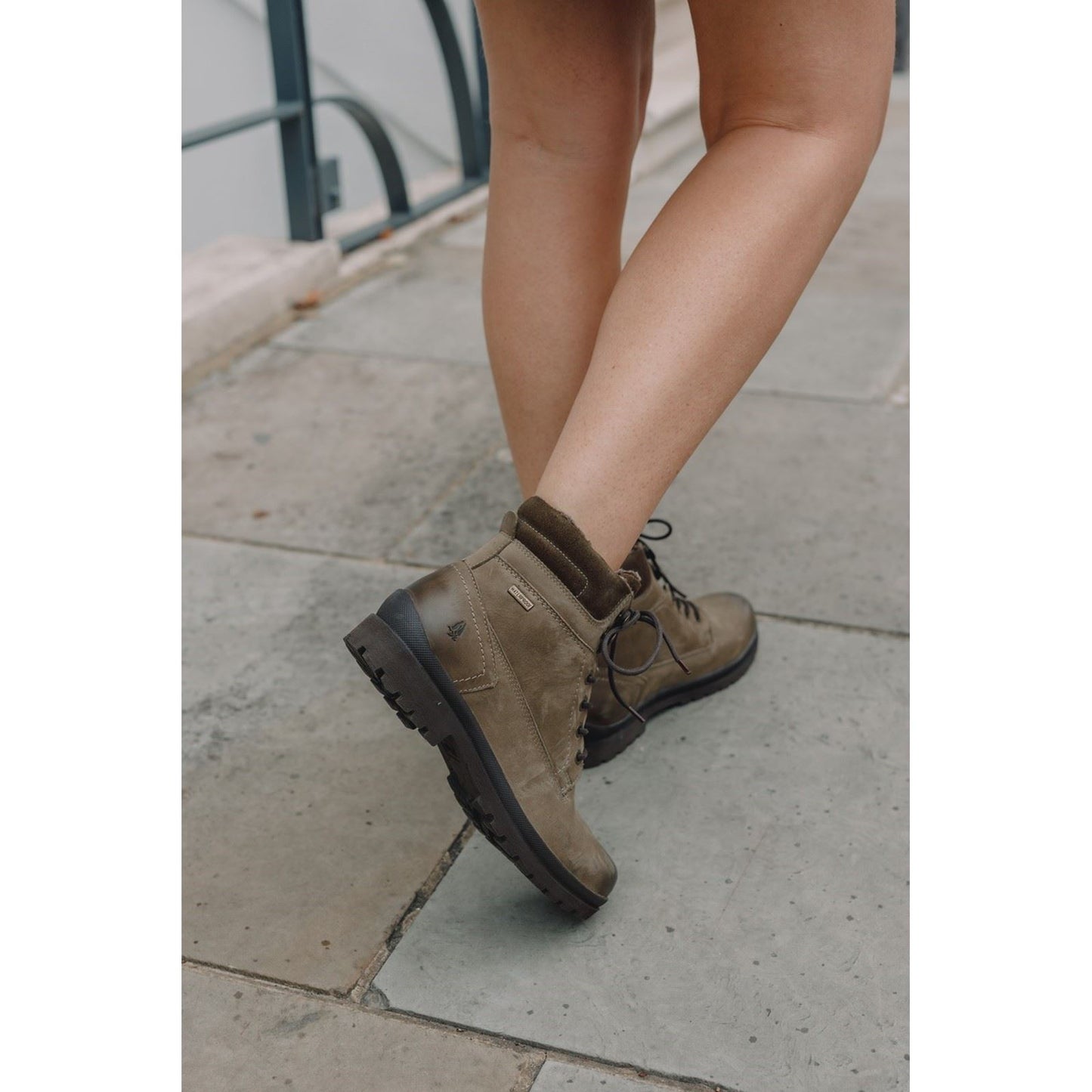 Hush Puppies Women's Annay Mid Boots in Khaki
