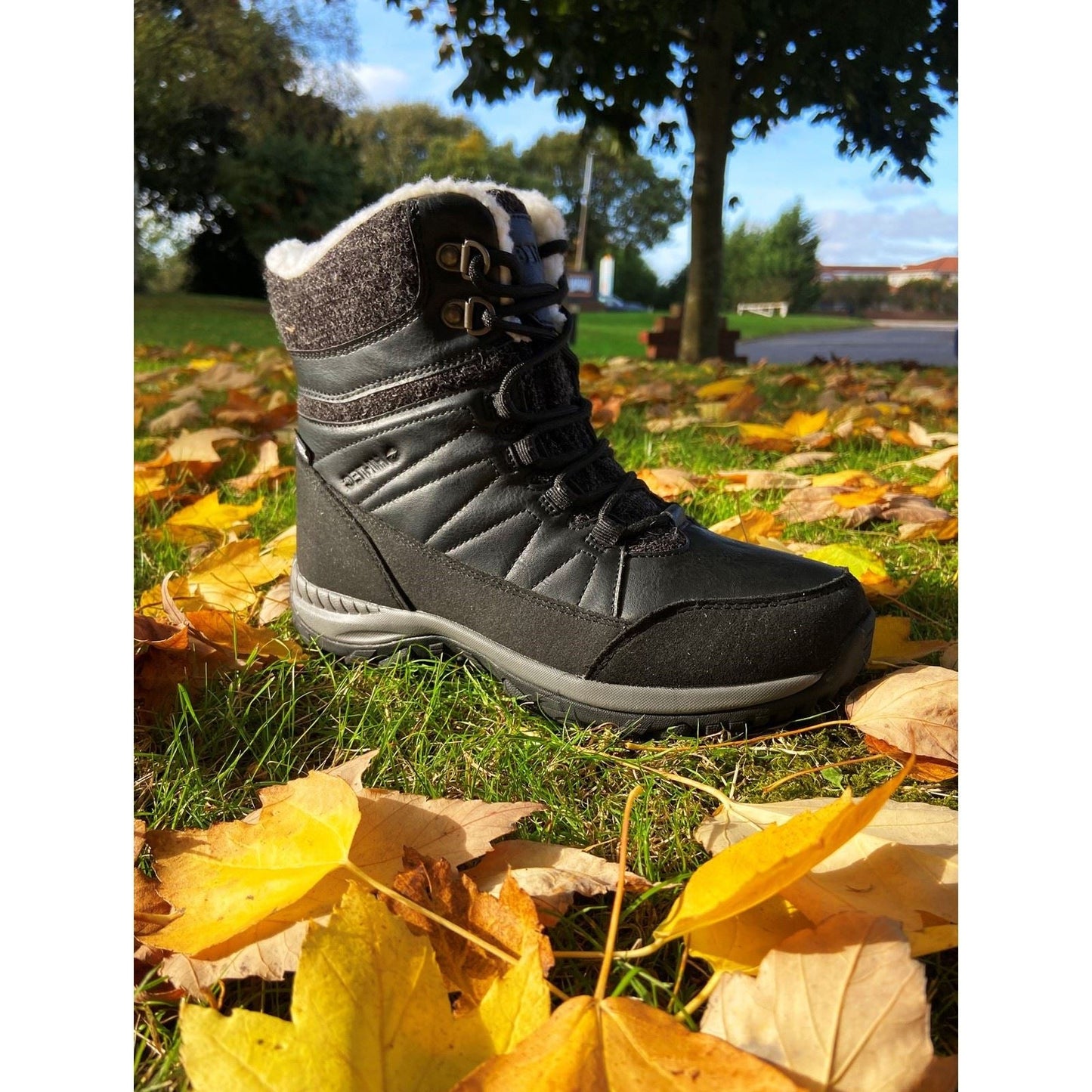 Hi-Tec Riva Mid Women's Black Hiking Boots