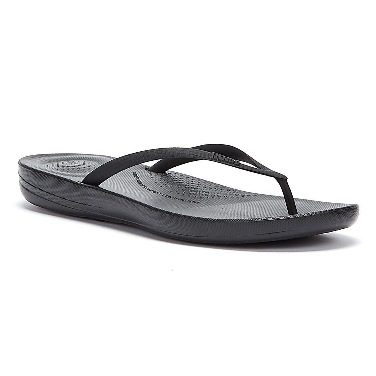 FitFlop Iqushion Ergonomic Women's All Black Flip Flops