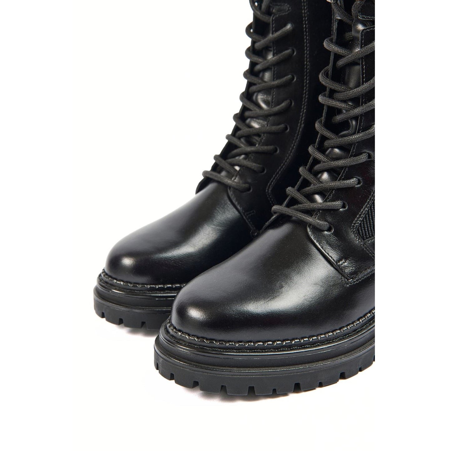 Pod Women's Polly Boot in Black