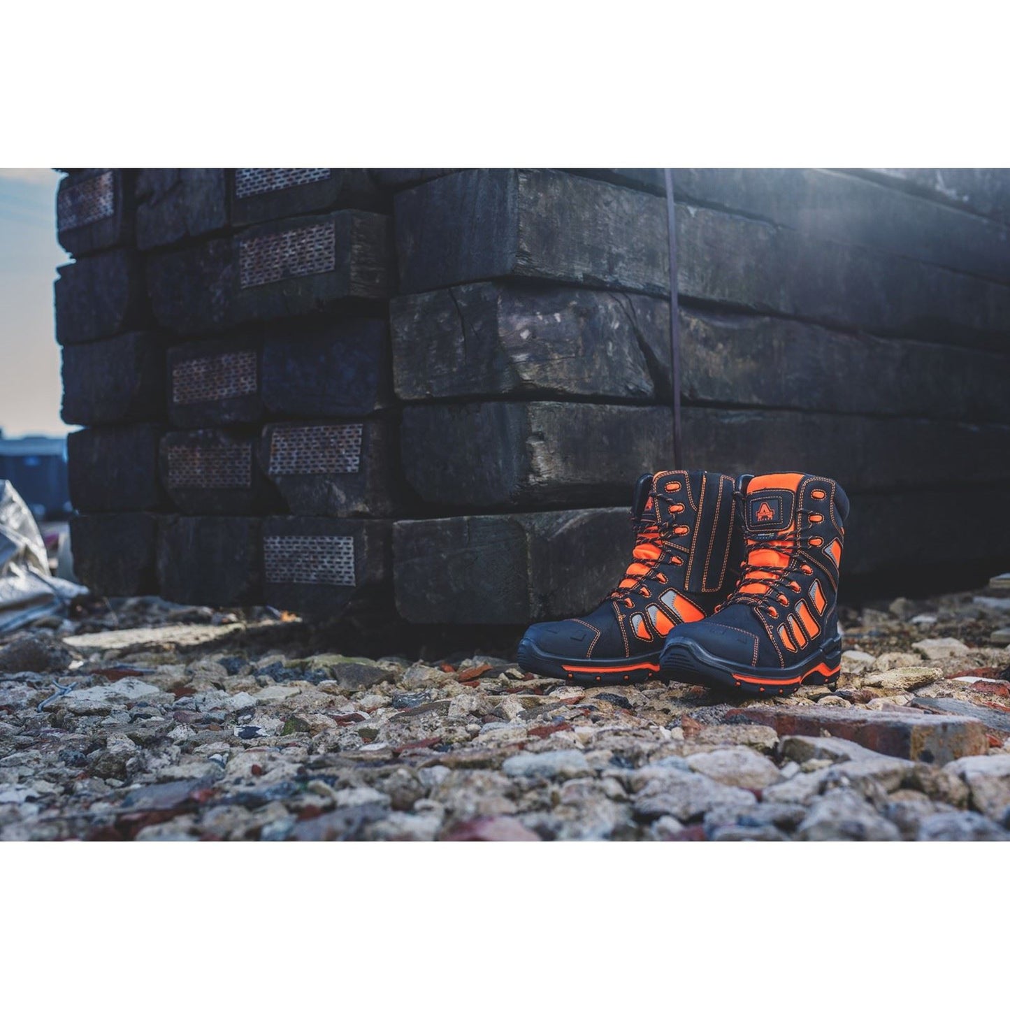 Amblers Safety Unisex AS972C Beacon Safety Boot in Orange