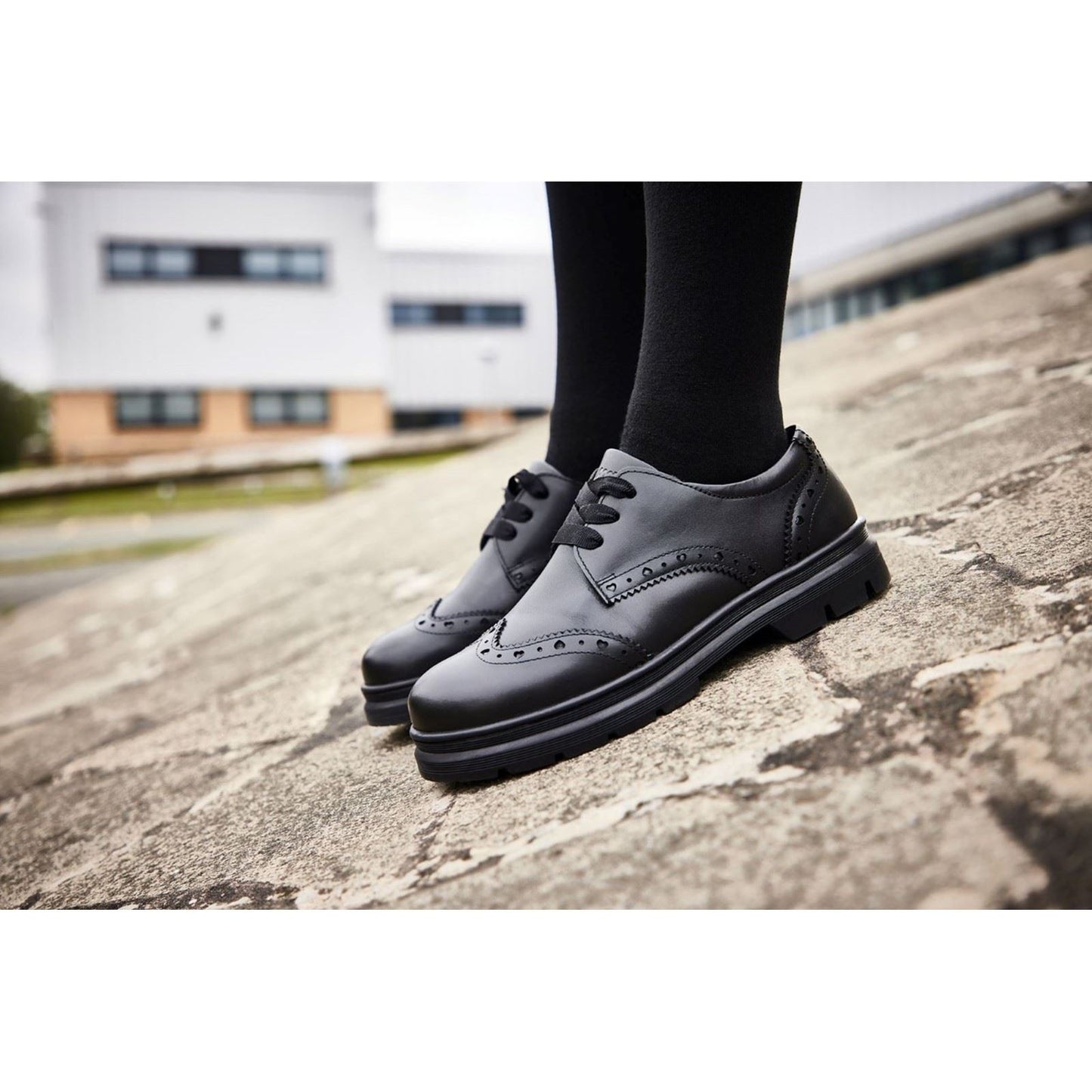 Pod Fiona Smooth Leather Youth Black Brogues
