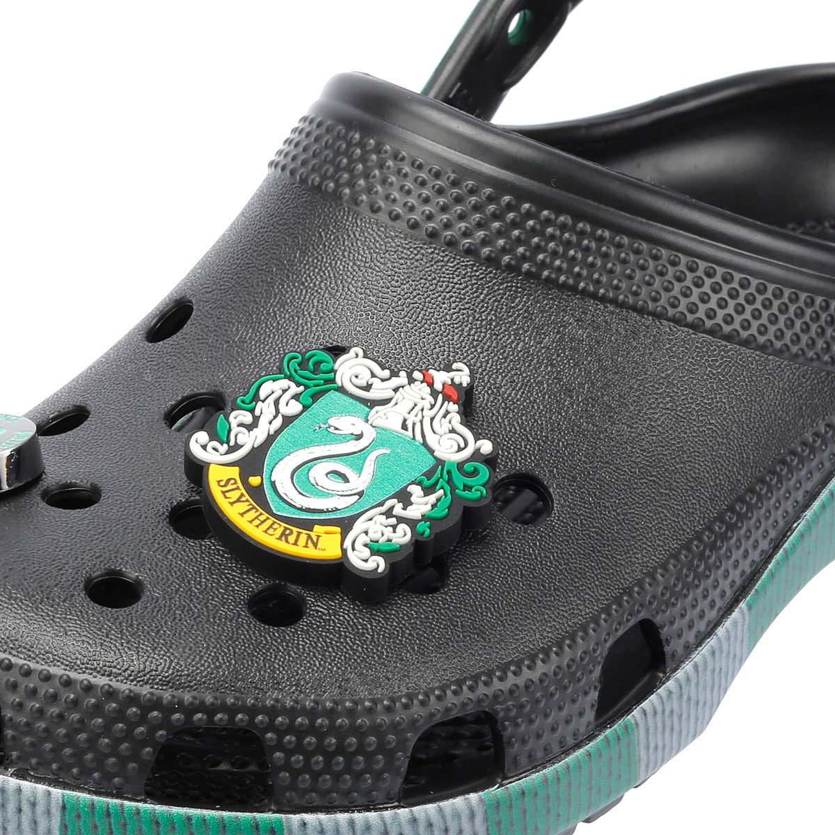 Crocs Europe - 210527-90H WOMENS SLYTHERIN CLASSIC CLOG GREEN MULTI
