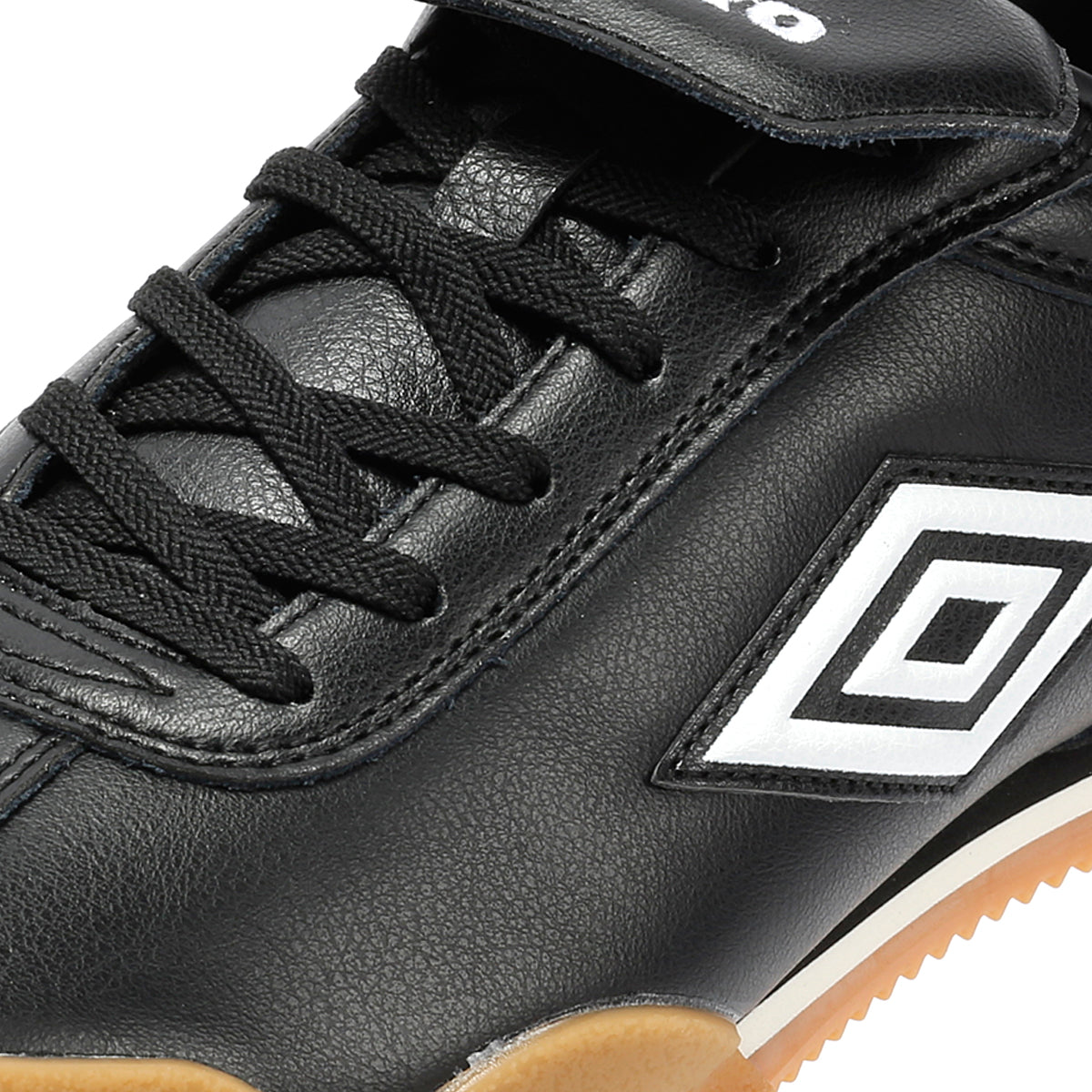 Umbro 5V5 Leather Black/Antique White Trainers