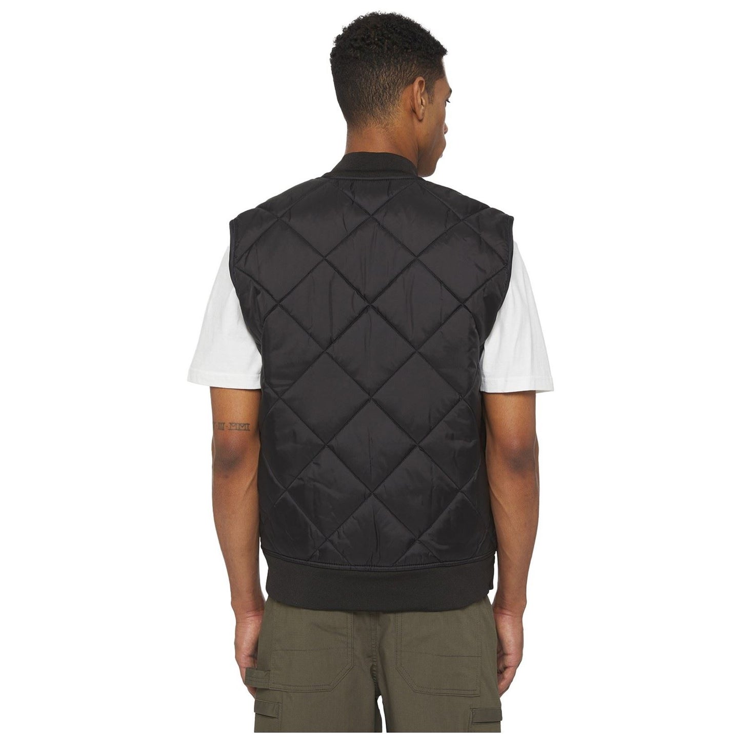 Dickies Men's Diamond Quilted Vest in Black