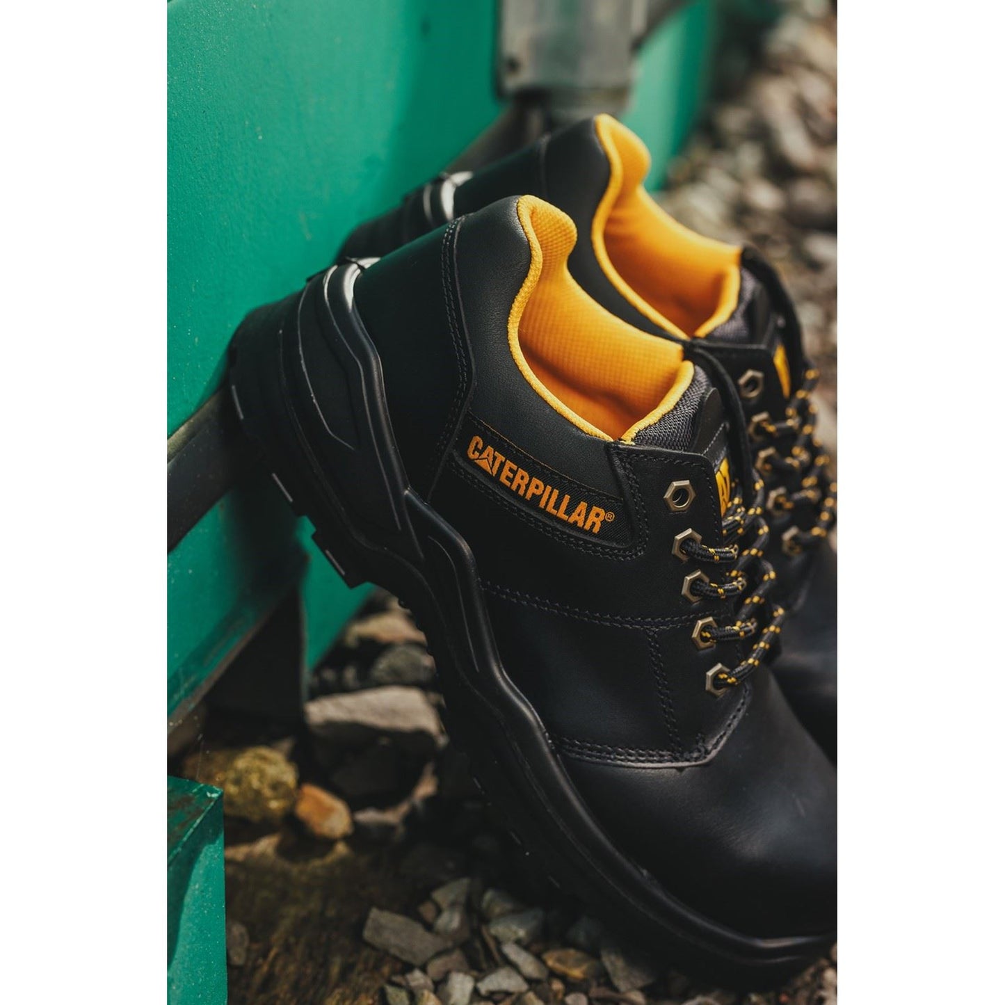 Caterpillar Men's Striver Low S3 Safety Shoe in Black