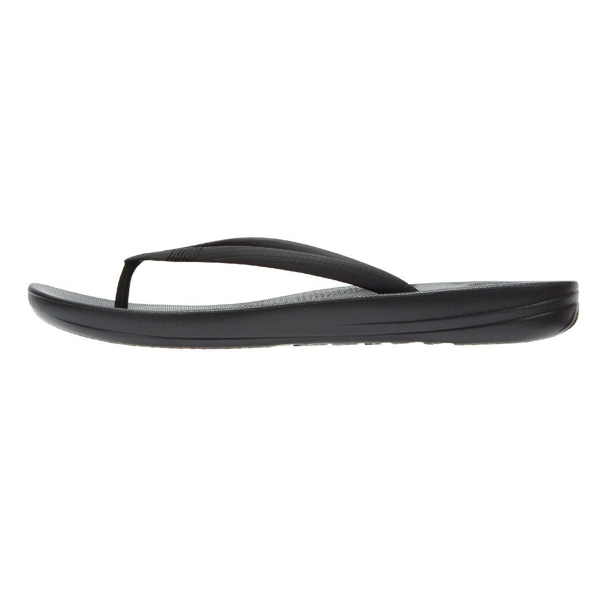 FitFlop Iqushion Ergonomic Women's All Black Flip Flops