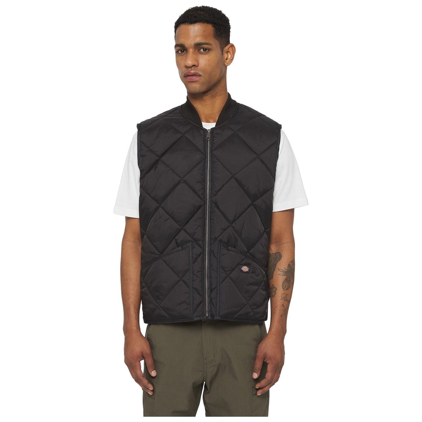 Dickies Men's Diamond Quilted Vest in Black