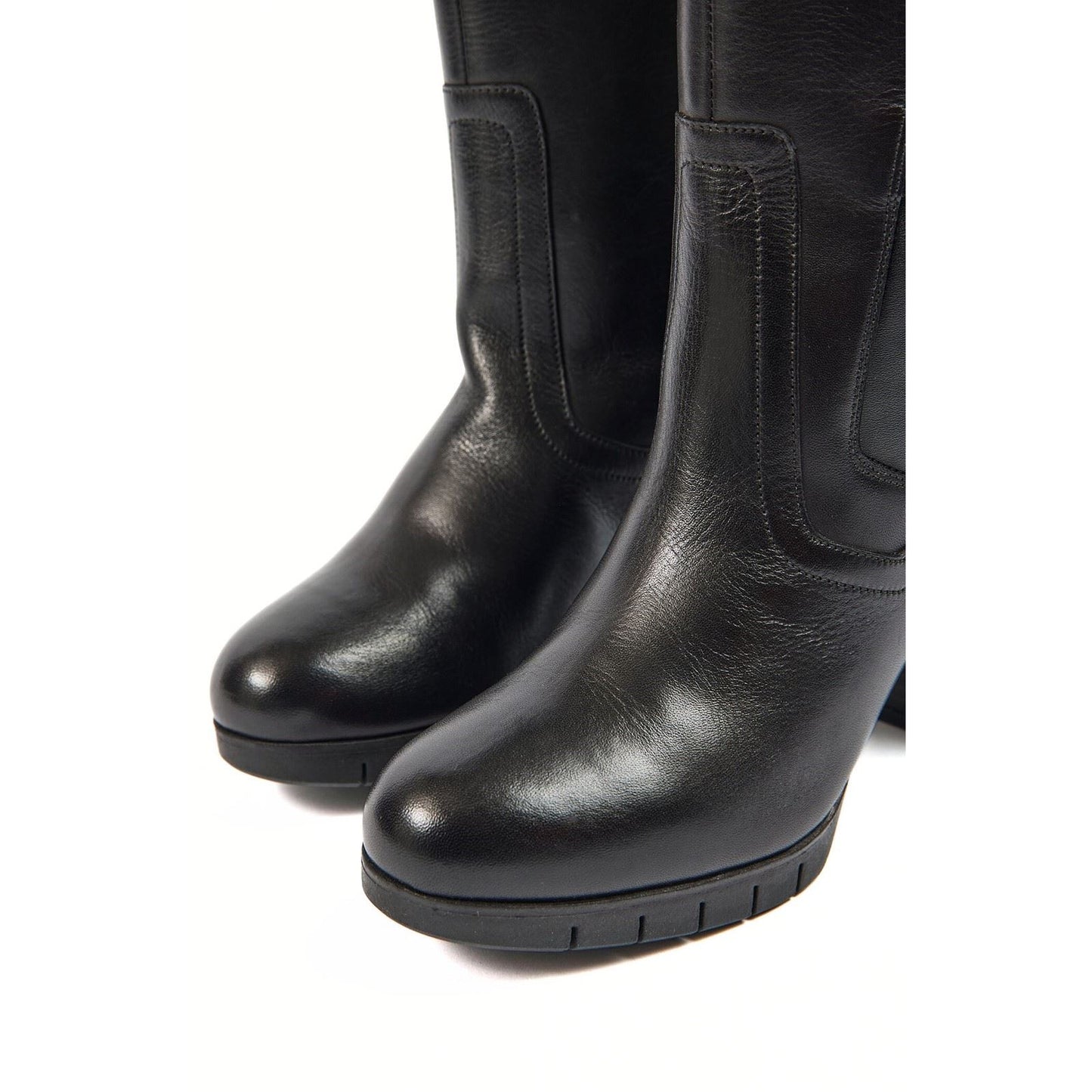Pod Women's Nitika Boot in Black